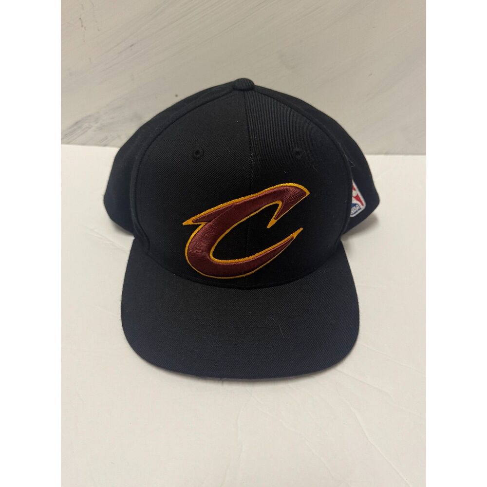 Mitchell & Ness Cleveland Cavaliers Snapback Hat Black NBA Hardwood Classics Cap